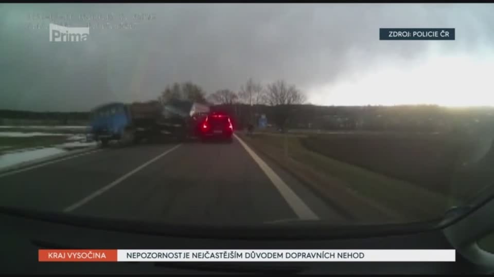 14. 2. 2020 VELKÉ ZPRÁVY: NEPOZORNOST JE NEJČASTĚJŠÍM DŮVODEM DOPRAVNÍCH NEHOD